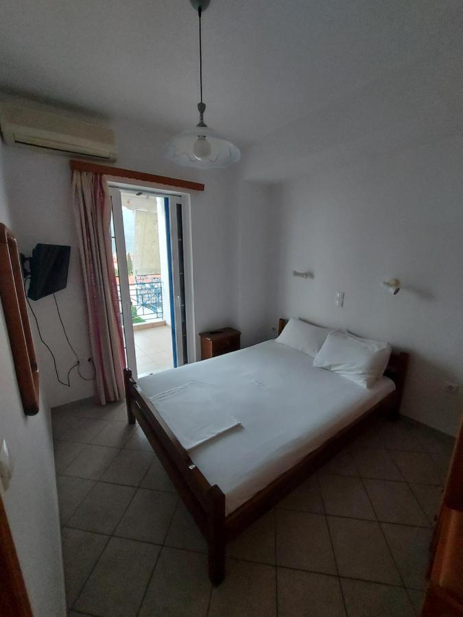 Matina Apartments Tyros Экстерьер фото