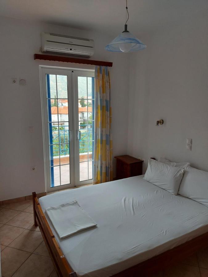 Matina Apartments Tyros Экстерьер фото