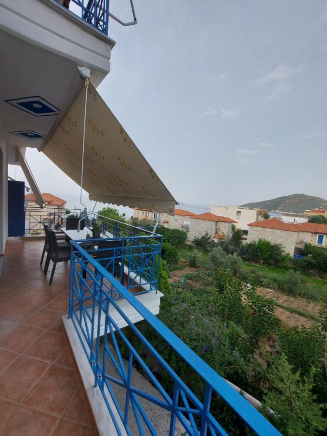Matina Apartments Tyros Экстерьер фото