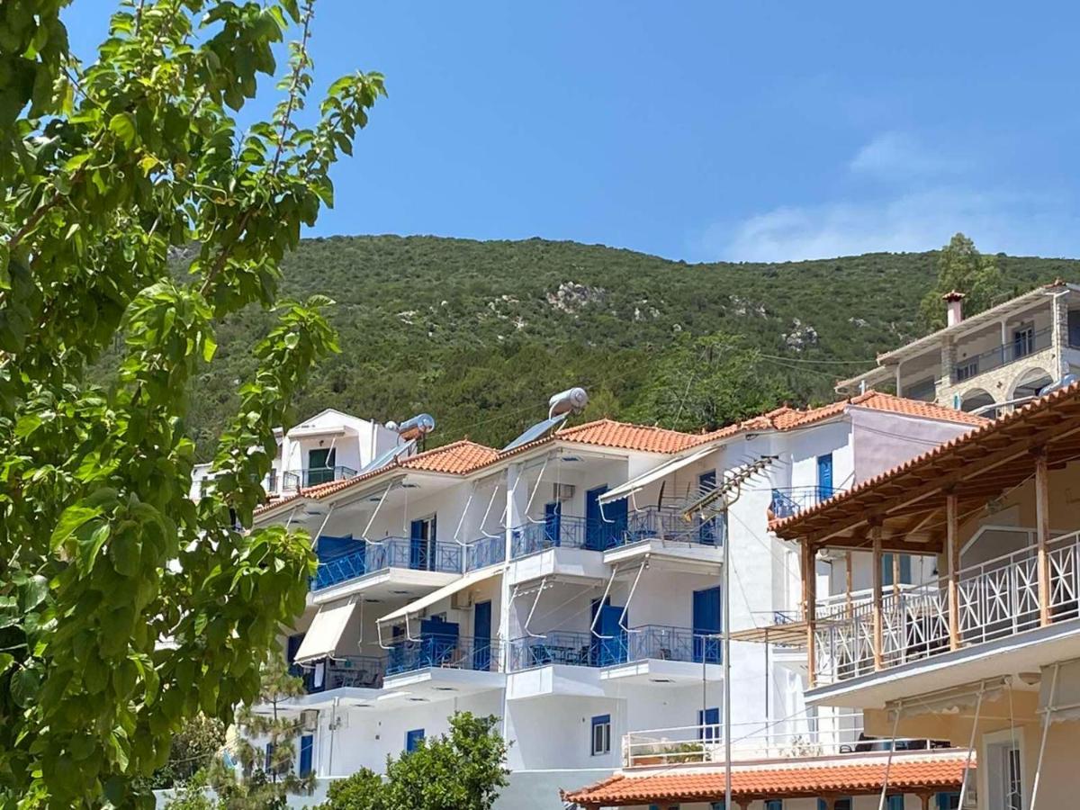 Matina Apartments Tyros Экстерьер фото