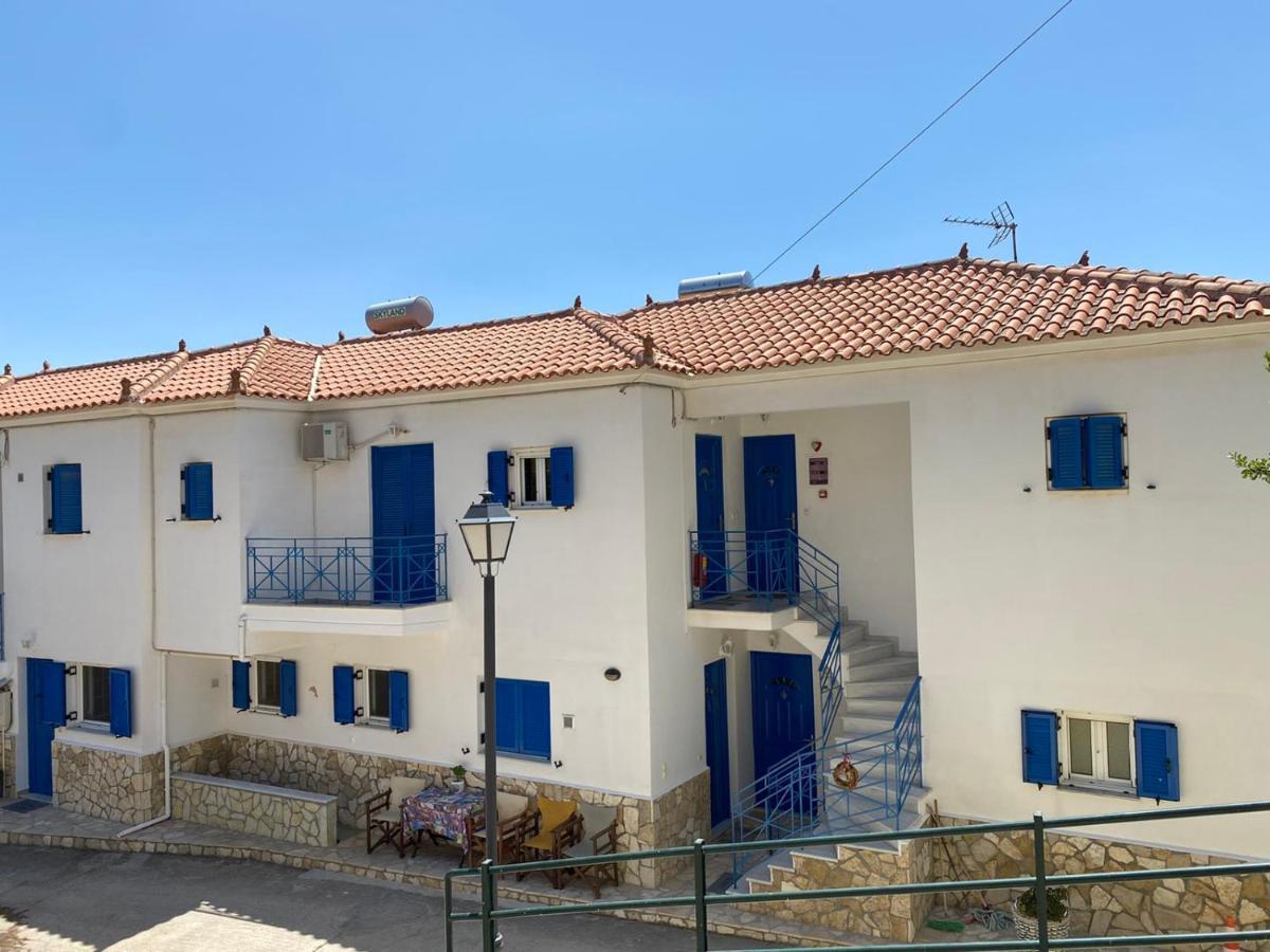 Matina Apartments Tyros Экстерьер фото